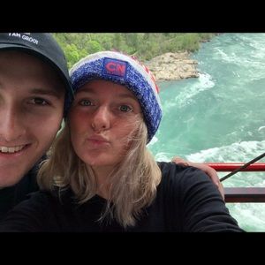 Meet your Posher, Addi